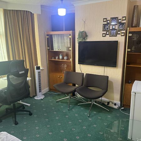 Room Canvey Island المظهر الخارجي الصورة