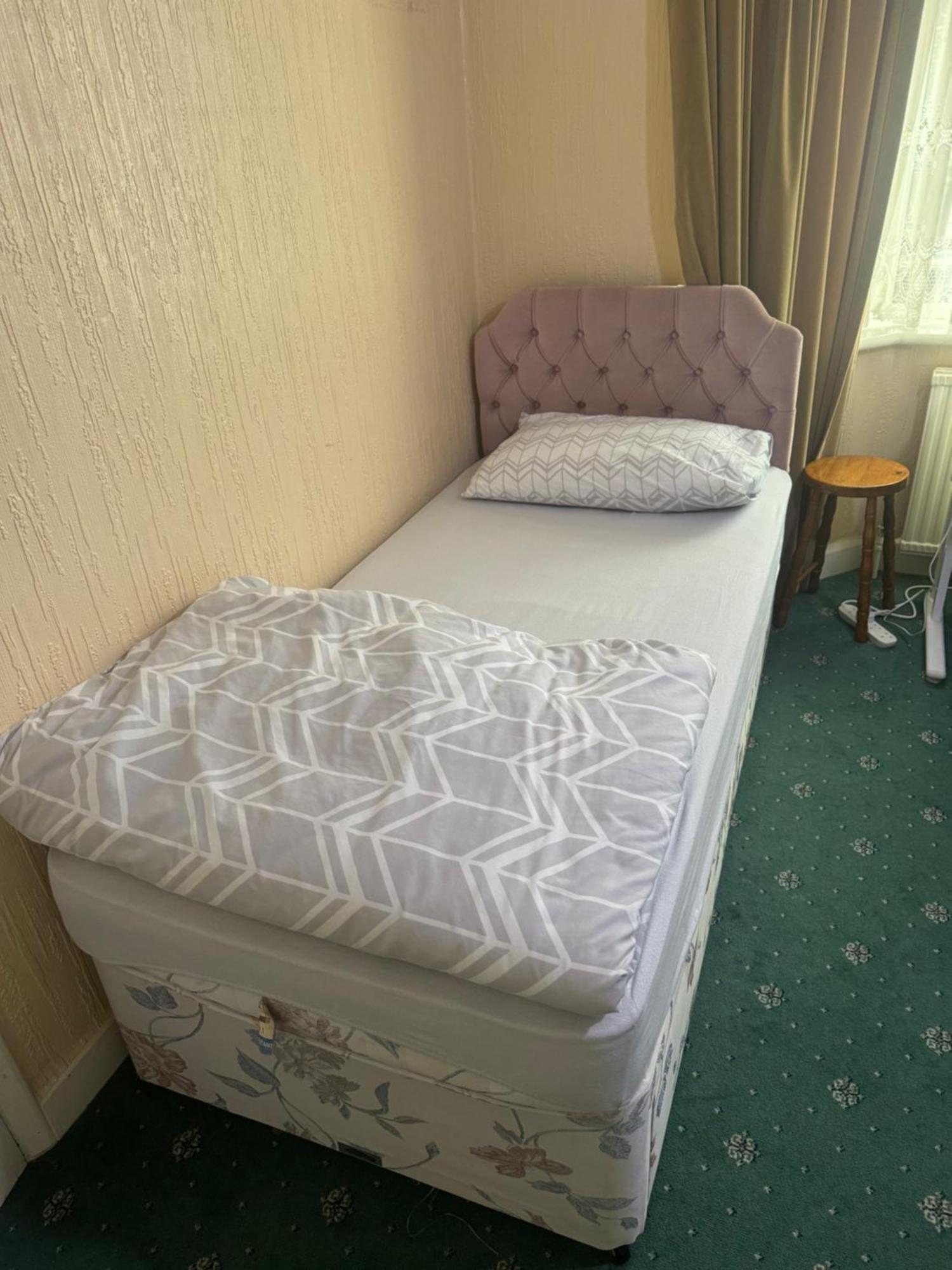 Room Canvey Island المظهر الخارجي الصورة